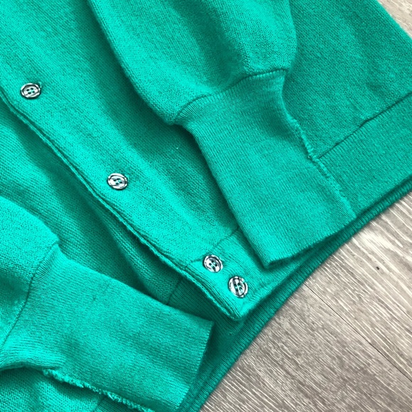 Izod x Lacoste Green Vintage Cardigan - Picture 3 of 6